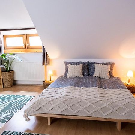 Sziklai Apartman Veszprém المظهر الخارجي الصورة