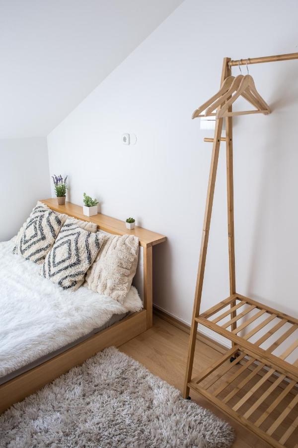 Sziklai Apartman Veszprém المظهر الخارجي الصورة