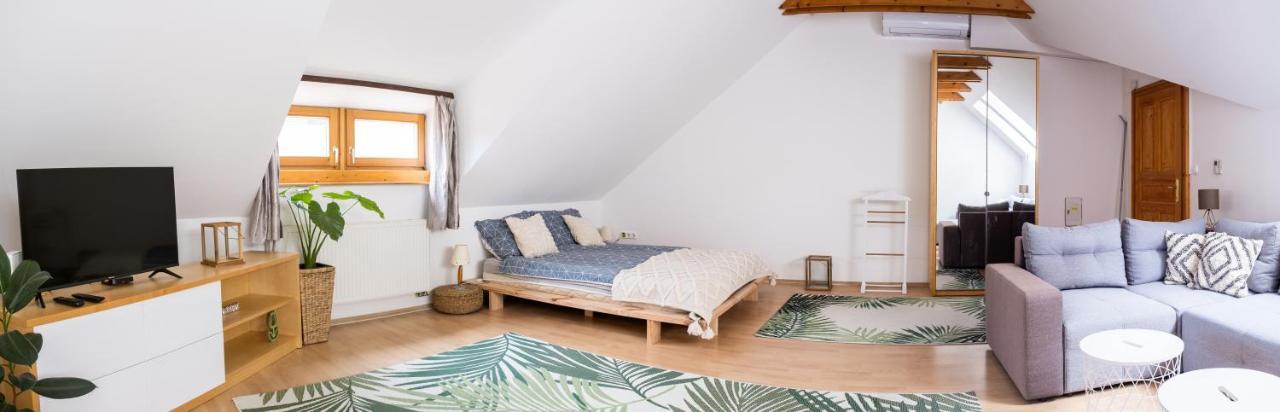 Sziklai Apartman Veszprém المظهر الخارجي الصورة